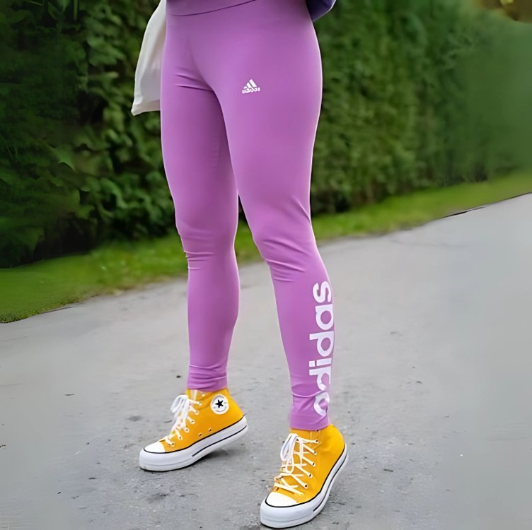 Calça Legging Feminina adidas Logo Linear na Centauro