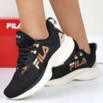 Calçado para caminhada Fila Racer For All feminino ou Masculino na Amazon