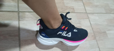 Calçado para caminhada Fila Racer For All feminino na Amazon