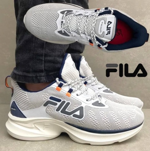 Calçado para caminhada Fila Racer For All masculino na Amazon