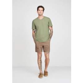 Camiseta Em Algodão Gola V - Masculina na DZARM Hering