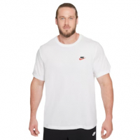 Camiseta Nike Sportswear Club na Nike