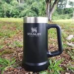 Caneca Térmica de Cerveja Stanley Matte Black | 709ML na Amazon
