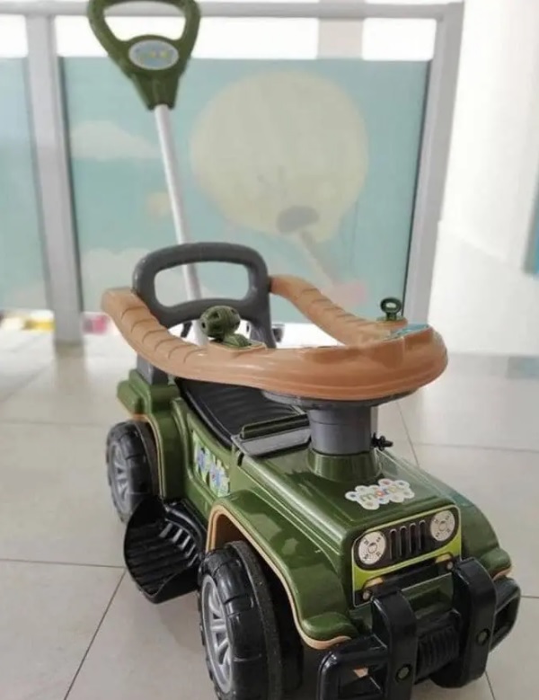 Carrinho de Passeio Infantil Jip Jip – com Empurrador Maral na Magazine Luiza