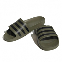Chinelo Adidas Adilette Aqua - Verde (34-39) na Netshoes