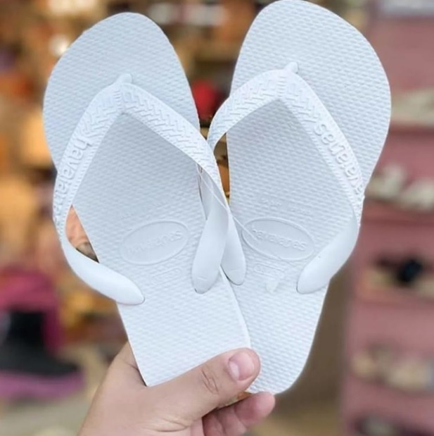 Chinelo Havaianas Top , Branco , Azul Naval, Preto na Amazon