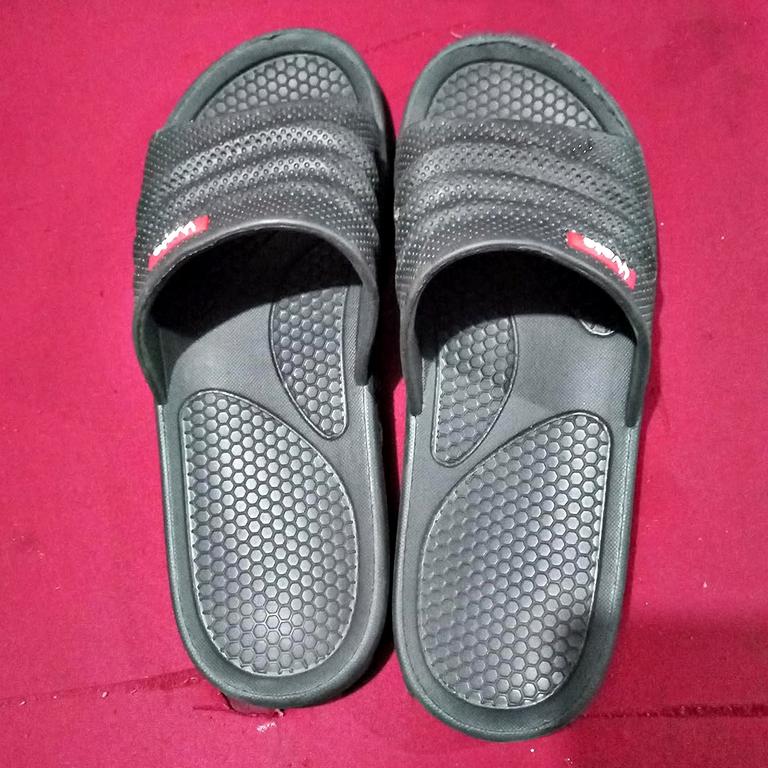 Chinelo Slide Feminino Masculino Super Leve Sandália Ortopédica Confortável na Amazon