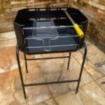 Churrasqueira Portátil Móvel Pro Tork Grill Machine Com Grelha + Espetos na Amazon