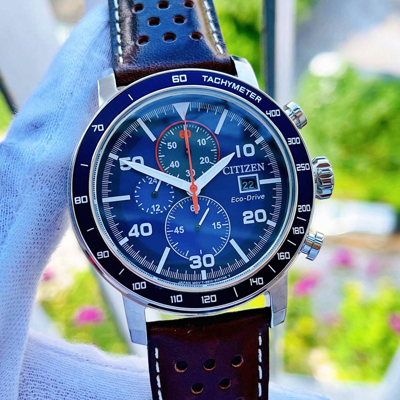 Citizen Relógio cronógrafo masculino Eco-Drive Weekender Brycen em aço inoxidável, pulseira de couro marrom, mostrador azul (modelo: CA0648-09L) na Amazon