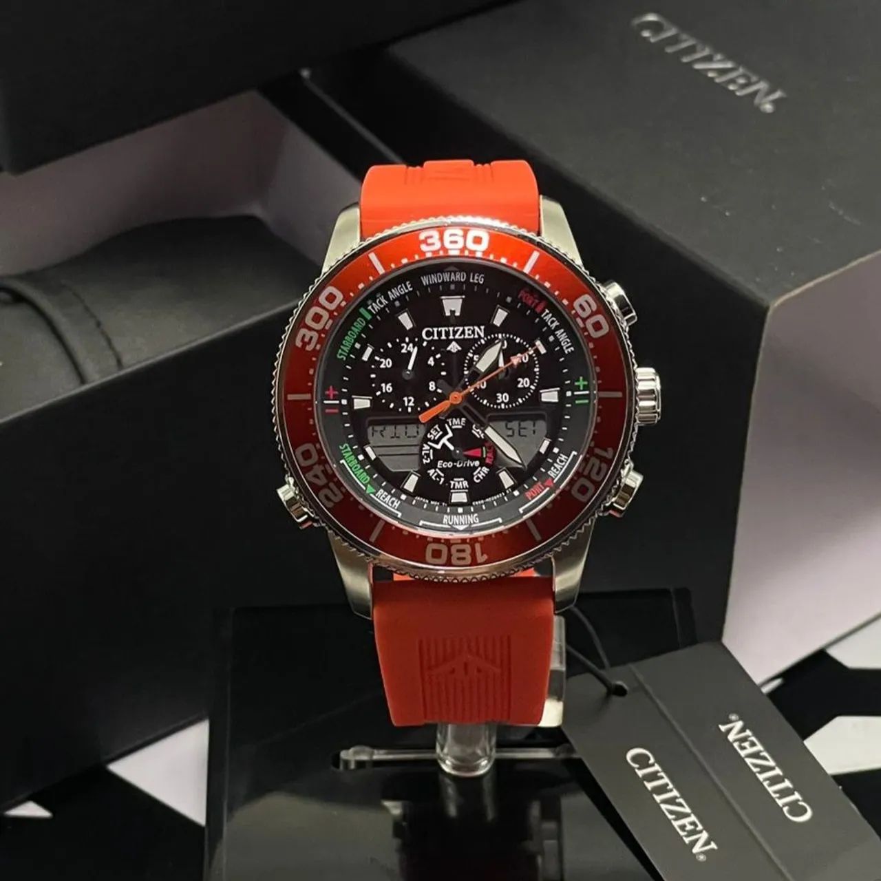 Citizen Relógio masculino Promaster Sailhawk Eco-Drive, temporizador de corrida de iate, cronógrafo, pulseira de poliuretano, tempo duplo, analógico/digital, ponteiros luminosos e marcadores na Amazon