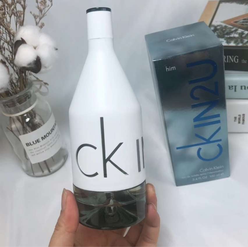 Ck In2U Him Calvin Klein - Perfume Masculino - Eau de Toilette 100ml na Magazine Luiza