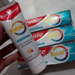 COLGATE Creme Dental Colgate Total 12 Advanced Fresh 90G na Amazon