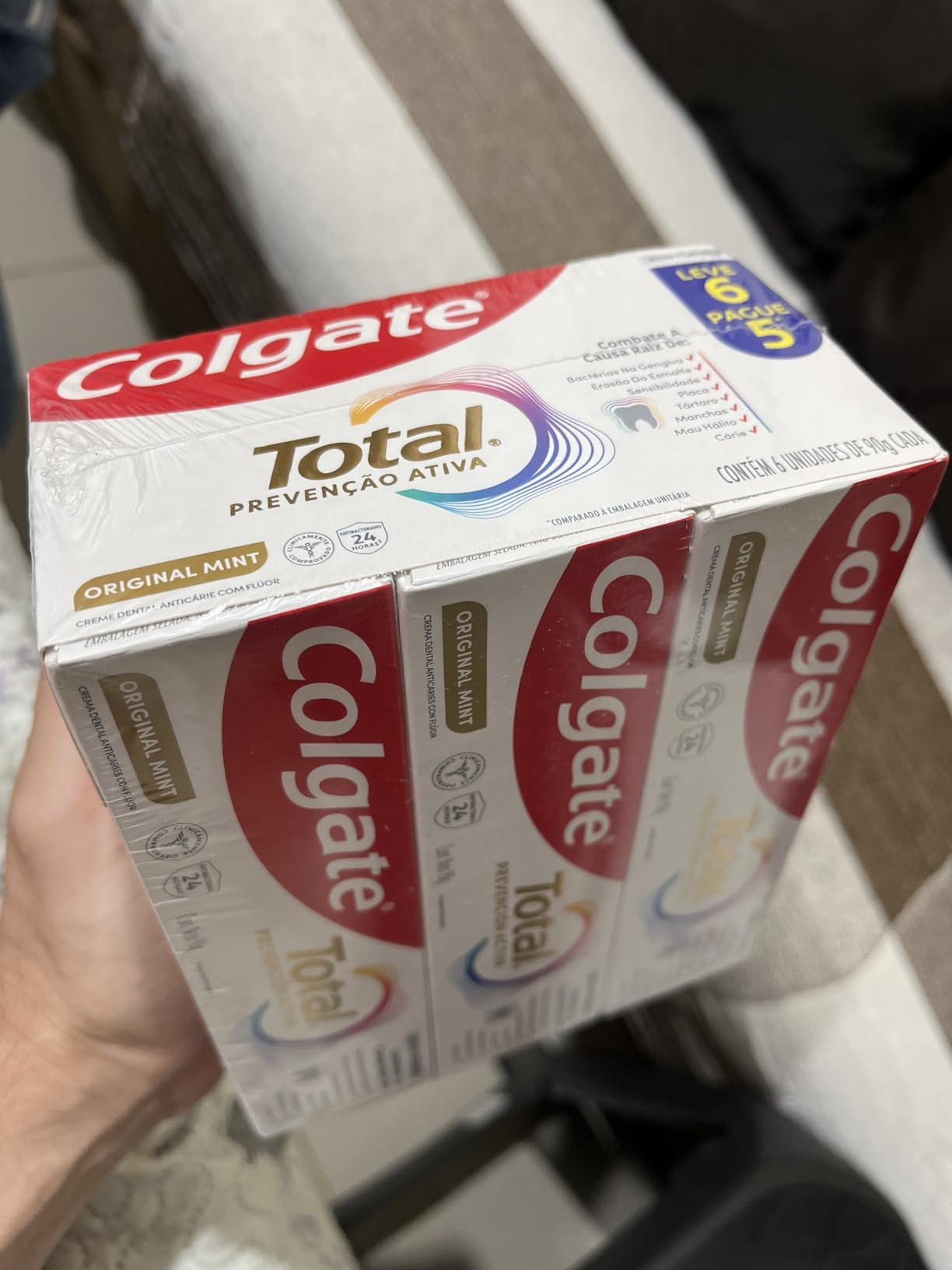 Colgate Creme Dental Total Original Mint, Prevenção Ativa, 90g 6 unidades na Amazon