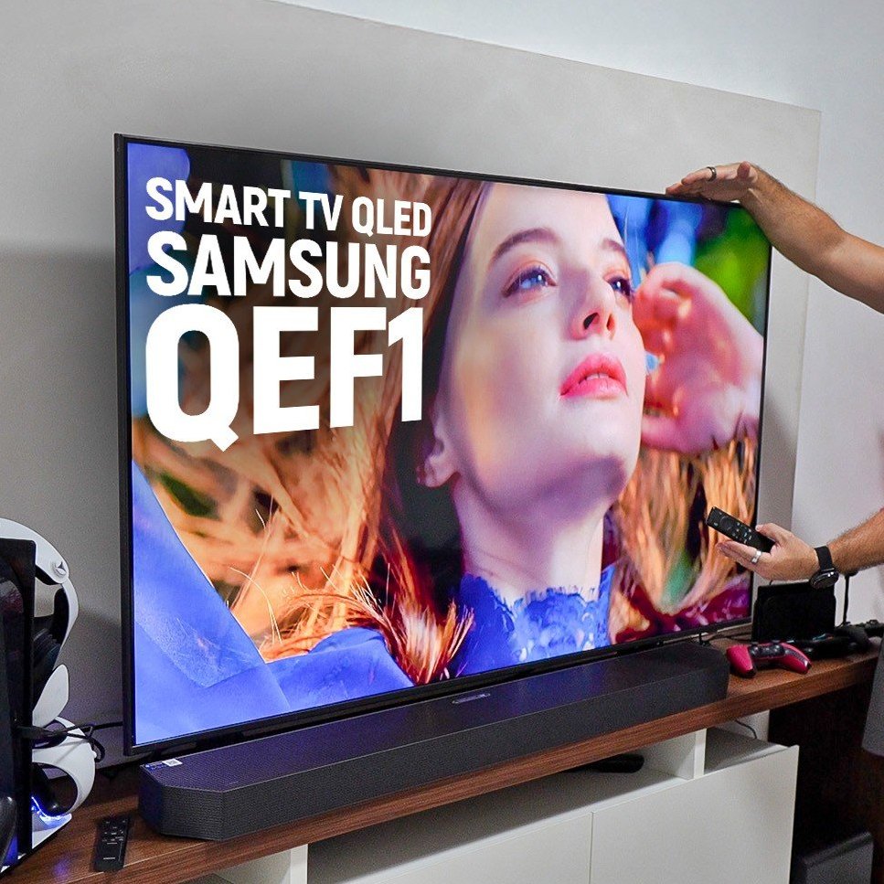 Combo Samsung Vision AI TV 43″ QLED 4K QEF1 2025 + Soundbar HW-B550 na Casas Bahia