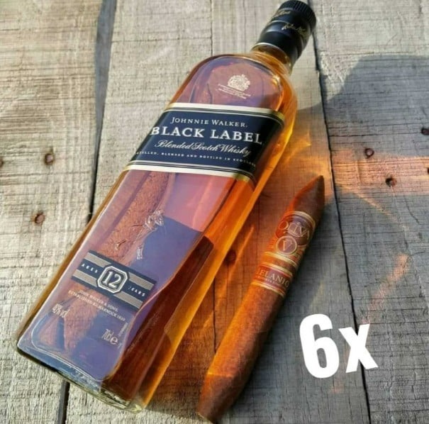 Combo Whisky Johnnie Walker Black Label 1L – 6 Unidades na Americanas