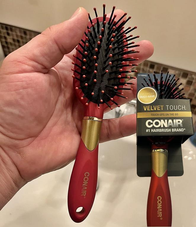 Conair Escova de cabelo Velvet Touch, tamanho médio – As cores podem variar na Amazon