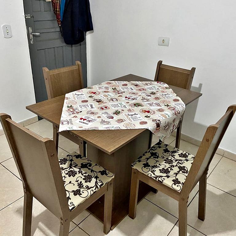 Conjunto Sala de Jantar Lexy Madesa Mesa Tampo de Madeira com 4 Cadeiras – Rustic/Bege Marrom na Amazon
