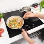 Cooktop de Indução 4 Bocas Gallant Vitrocerâmico Painel Touch Screen Preto 220V GCT04VINA-PT220 na Casas Bahia