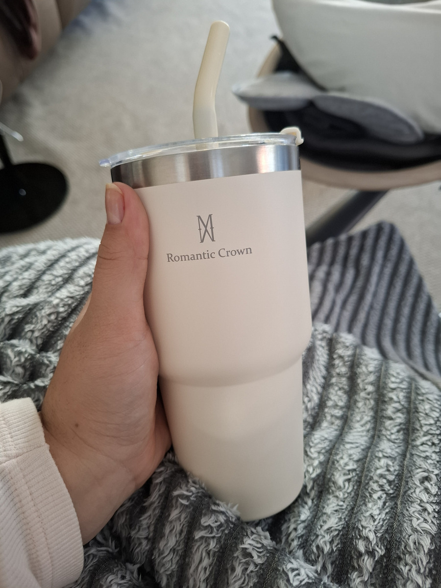 Copo Térmico de Aço Inoxidável 591ml, com Canudo e Tampa, Garrafa Termica Isolada a Vácuo na Amazon