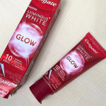 Creme Dental Clareador Colgate Luminous White Glow 70g na Amazon
