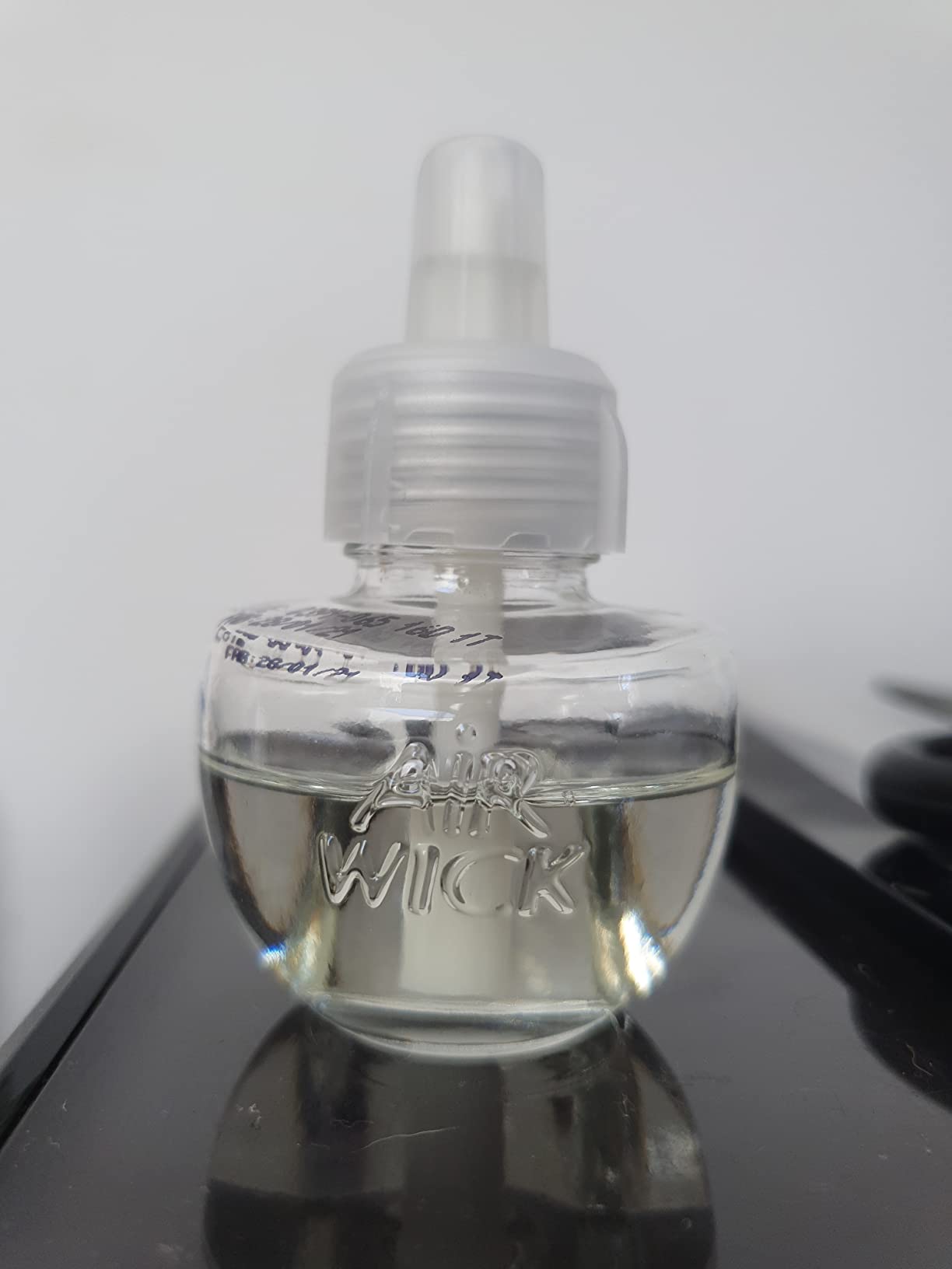 Difusor Elétrico Bom Ar Lirio Branco e Algodão Refil 16ml na Amazon