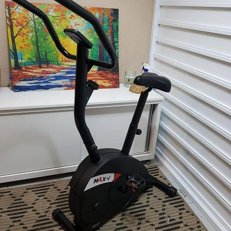 Dream Fitness Bicicleta Ergométrica Vertical MAX V, PRETO na Amazon