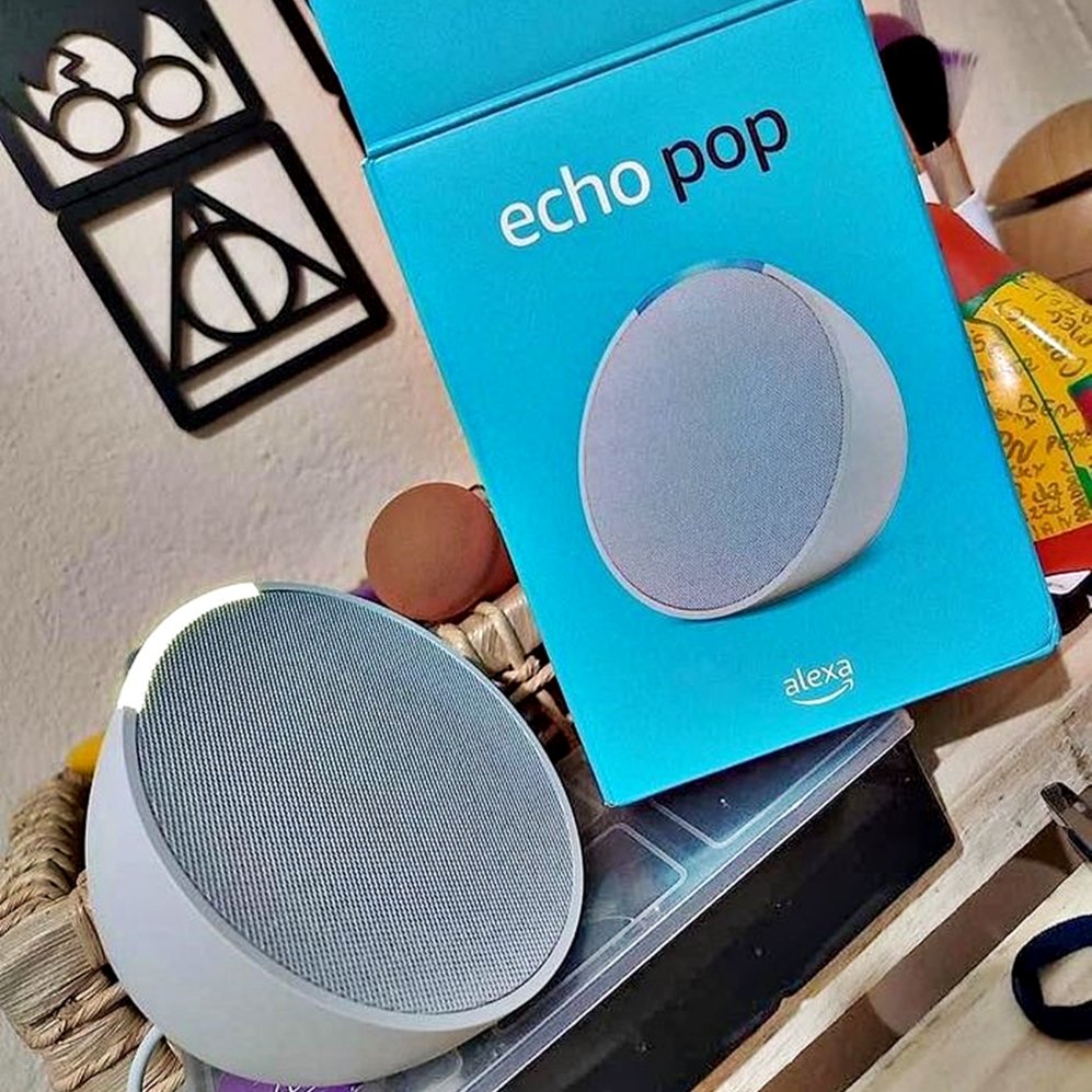 Echo Pop | Smart speaker compacto com som envolvente e Alexa | Cor Branca na Amazon