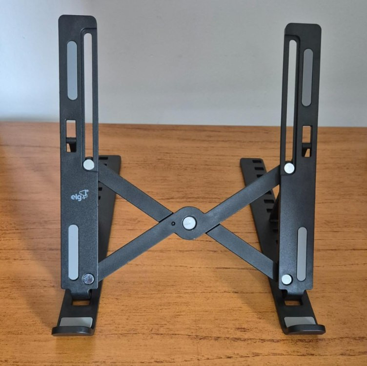 ELG, NTB8520B, Suporte de Mesa Portátil para Notebook/Laptop de 10″ a 17,3″, Com 10 Níveis de Regulagem, Dobrável, Acompanha Bolsa de Transporte, Preto na Amazon