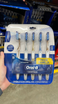 Escova Dental Oral-B Pro-Saúde 7 benefícios – 5 Unidades na Amazon