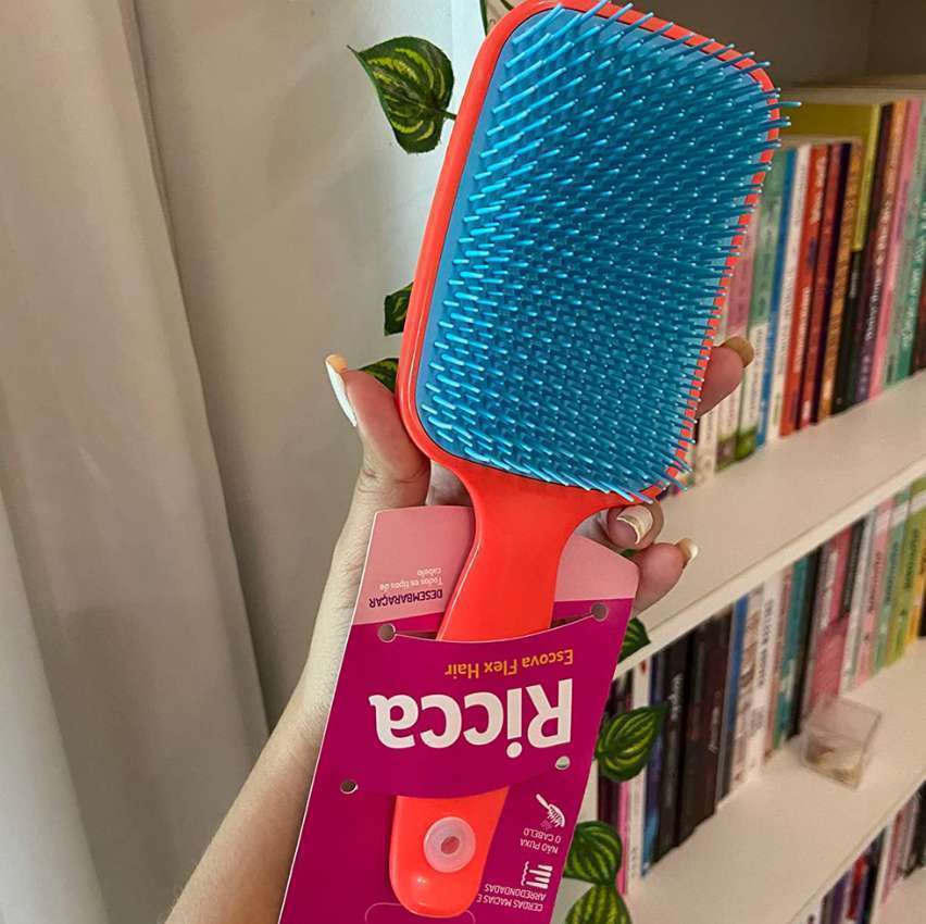 Escova Raquete Flex, Red, Ricca na Amazon