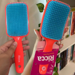 Escova Raquete Flex, Red, Ricca na Amazon
