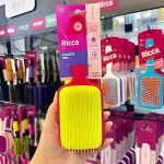 Escova Raquete Flex, Rosa, Ricca na Amazon