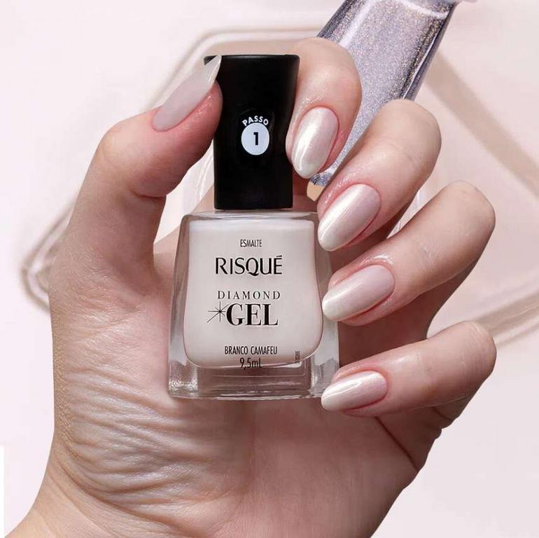 Esmalte Risqué Diamond Gel Branco Camafeu Cremoso 9,5 Ml na Amazon