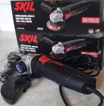 Esmerilhadeira angular Skil 9002 de 4 1/2″ 700W 127V na Amazon