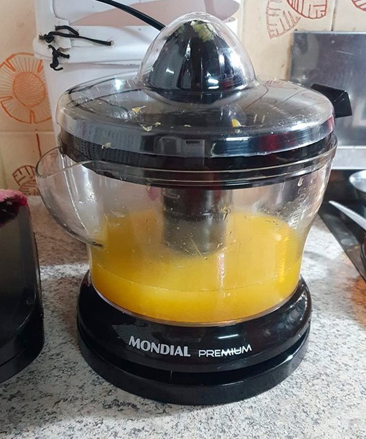 Espremedor de Frutas Mondial E-02 Premium – Elétrico 30W 1,25L Automático na Magazine Luiza