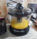 Espremedor de Frutas Mondial, Turbo Citrus Premium, 220V, Preto, 30W – E-02 na Amazon