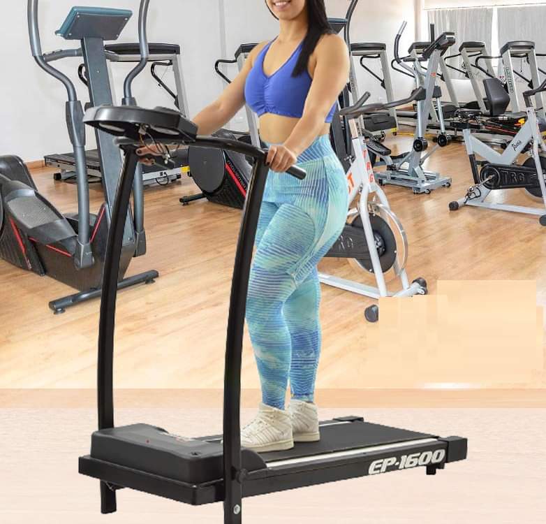 Esteira EP-1600 1.6hp Polimet Unissex Preto na Amazon