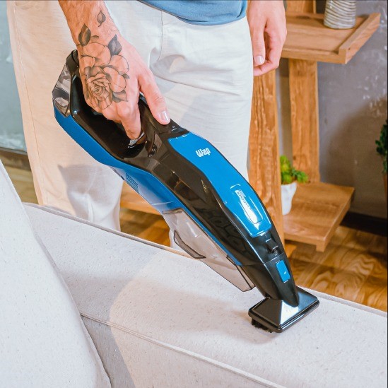 Extratora de Sujeira Portátil WAP PET CLEANER MOB 4 em 1 Aspira Borrifa Esfrega Extrai 120W Bivolt Sem Fio a Bateria na Amazon