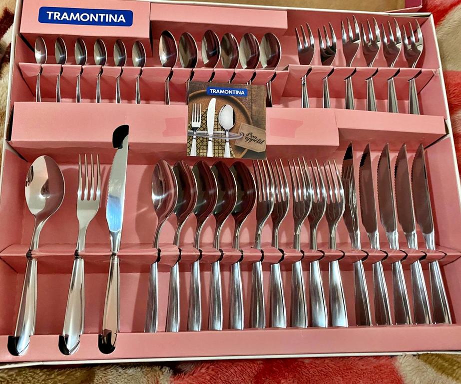 Faqueiro Aço Inox com Faca para Churrasco com 36 Peças Tramontina Laguna Prata na Amazon