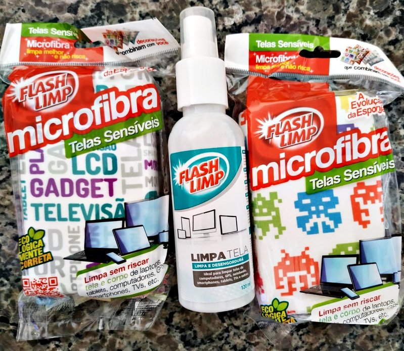 Flash Limp KIT0528 – Kit com 2 Esponjas Microfibra e 1 Limpa Telas Spray 120ml na Amazon