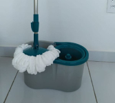 Flash Limp MOP5010 – Mop FIT Giratório, Medidas Balde – 22 cm x 39 cm x 20,5 cm, Cabo com refil – 35 cm x 35 cm x 104 cm a 128 cm na Amazon