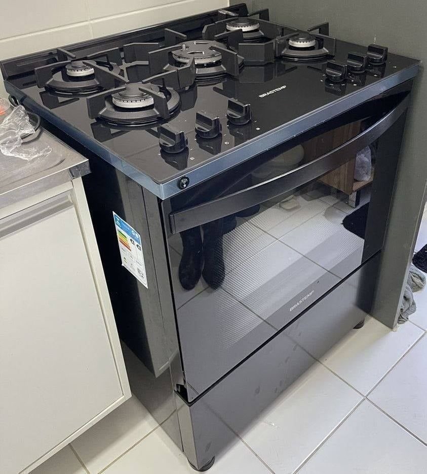 Fogão 5 Bocas de Piso Brastemp Mesa de Vidro Bivolt Preto BFS5VCE na Amazon