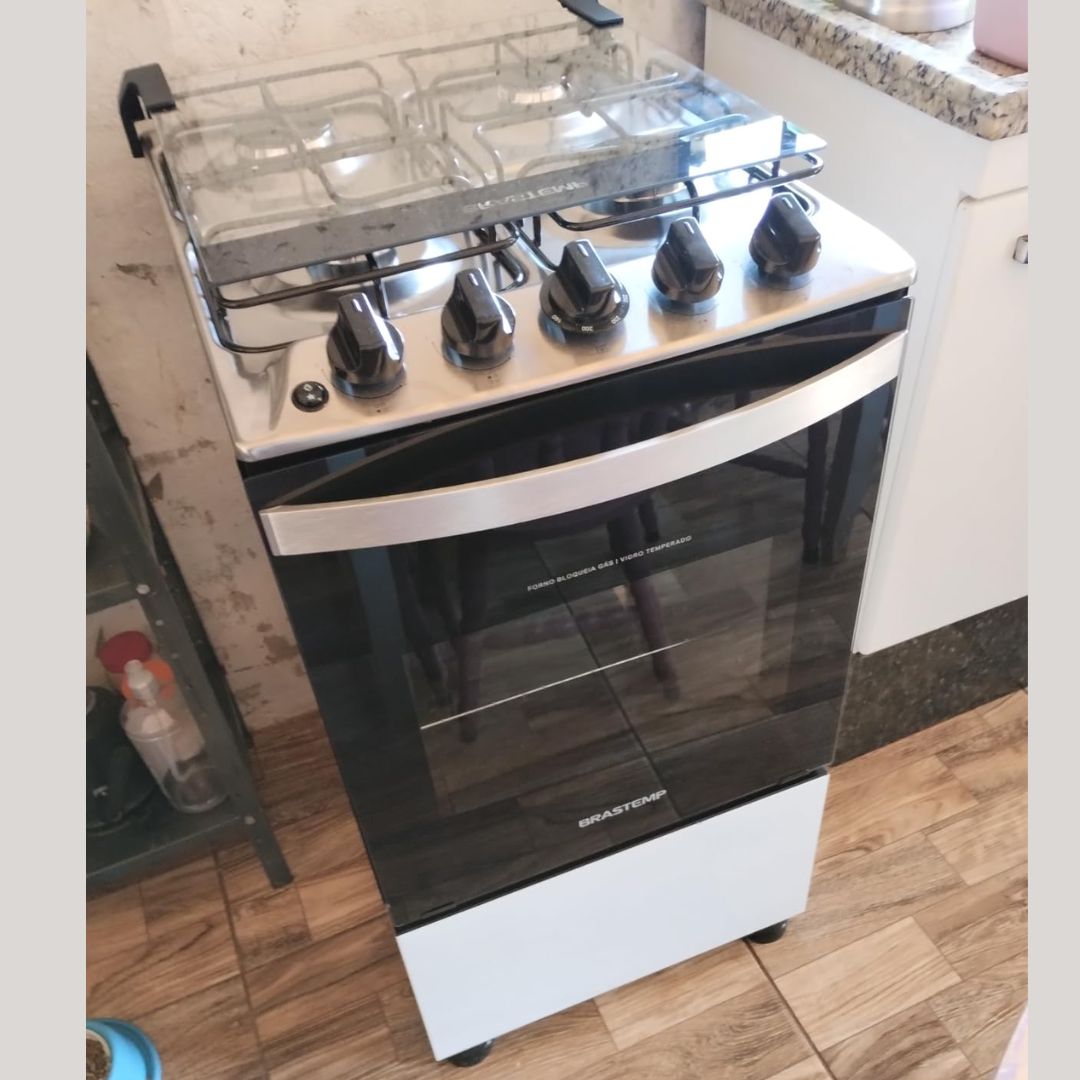 Fogão Brastemp 4 Bocas Branco com Duas Prateleiras com Alturas Ajustáveis – BFO4NBB Bivolt na Amazon