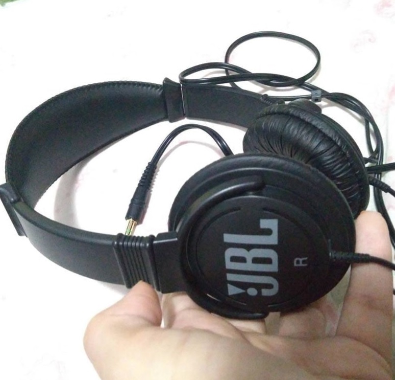Fone de Ouvido jbl C300 On Ear Preto na Magazine Luiza