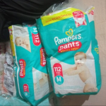 Fralda Calça Pampers Pants Ajuste Total – Tam. M 6 a 10kg 112 Unidades na Magazine Luiza