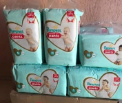 Fralda Pampers Pants Premium Care M 124 unidades na Amazon