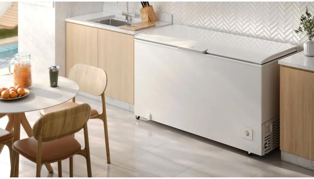 Freezer Horizontal Electrolux 513L com Tecnologia Inverter (HI550) 220V na Amazon
