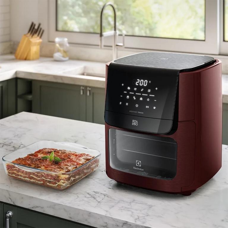 Fritadeira Elétrica sem oleo Forno Oven Airfryer 12L digital receita programada 2 bandejas espeto giratório 1700W Electrolux EAF91 Vinho 127v por Rita Lobo na Amazon