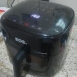 Fritadeira Sem Óleo Air Fryer Eos Chef Gourmet 6.2 Litros Compacta Digital Preto Eaf60p na Amazon
