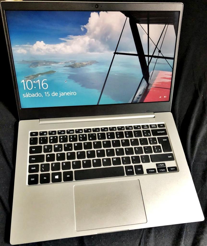 Galaxy Book Go Snapdragon 7c, Windows 11 Home, 4GB, 128GB UFS, 14” Full HD LED, 1.38kg – Prata na Fastshop